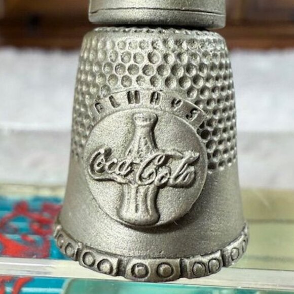 NWOT Vintage 1995 Coca-Cola Genuine Pewter Coke Bottle Thimble - Picture 3 of 13